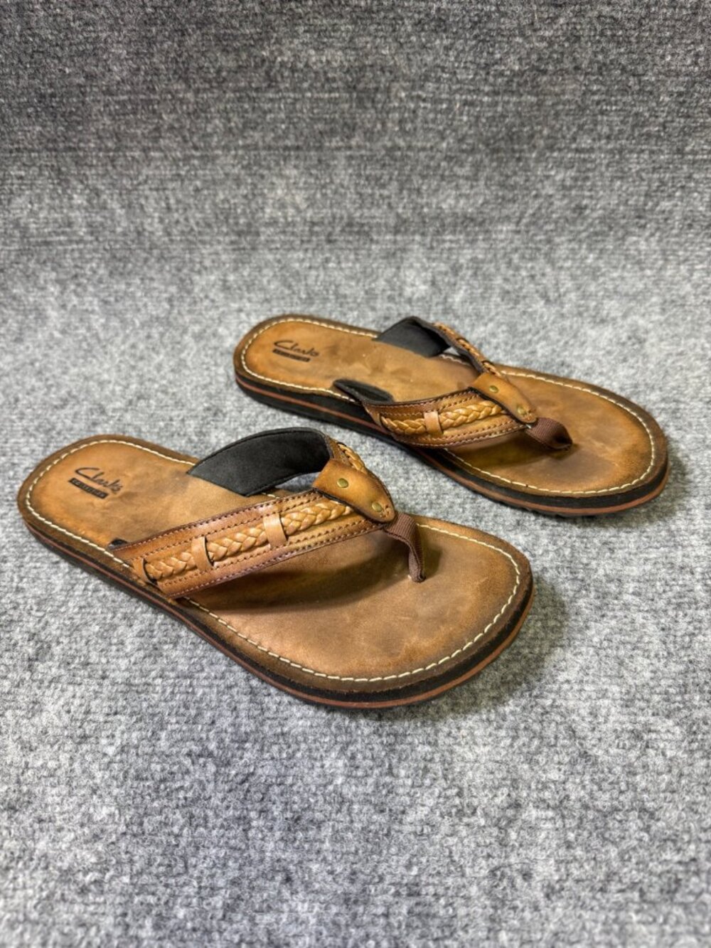 Clarks Womens Leather Flip Flops Size 10 Brown Braided Strap Casual Sandals